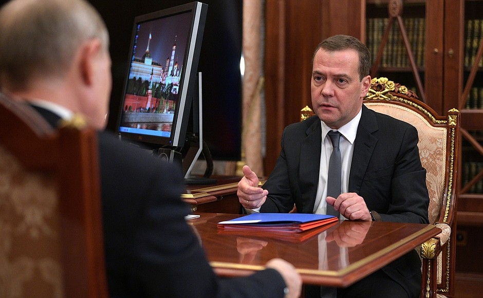 Медведев стал замом Путина kremlin.ru