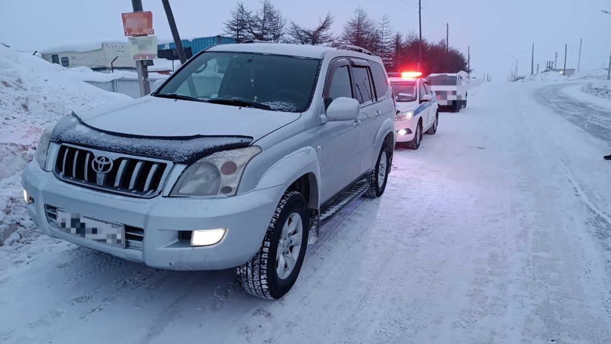 Нетрезвого водителя LandCruiser Prado остановили в Магадане УГИБДД УМВД России по Магаданской области