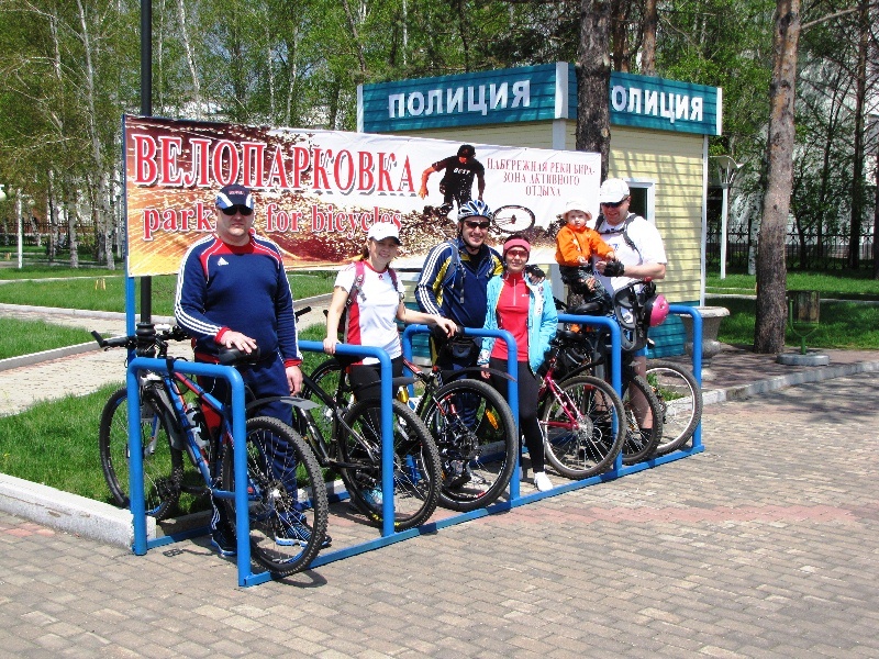 Первые велопарковки появились в Биробиджане, Фото с места события собственное