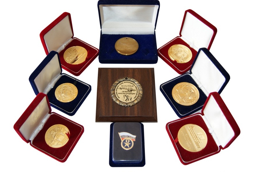 Награды компании, Фото с места события собственное