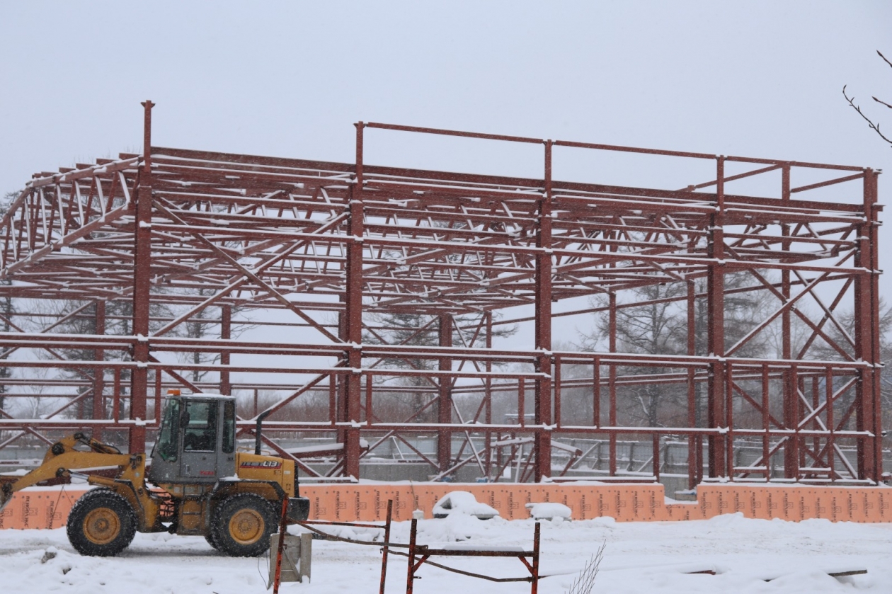 Строительство спорткомплекса в селе Чехов пресс-служба правительства Сахалинской области