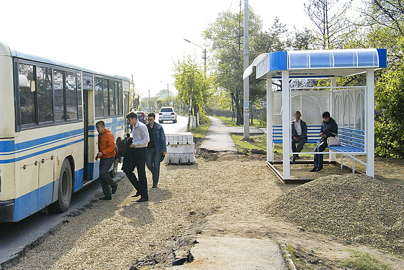 Четыре новых павильона собирают на автобусных остановках Находки пресс-служба администрации Находки