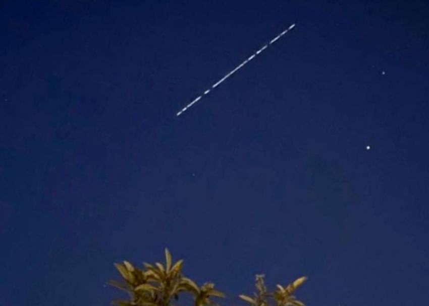 "Это спутник Илона Маска": кубанцы обсуждают странные светящиеся объекты в небе t.me/dimaslobanov