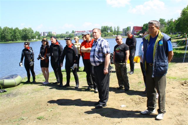 Акция по очистке водоемов прошла в Биробиджане, Фото с места события собственное