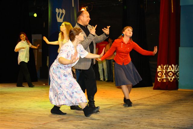 Народный еврейский музыкально-драматический театр отметил юбилей , Фото с места события собственное