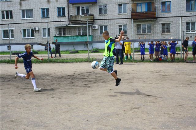 Соревнования Дворовой футбольной лиги проходят в Биробиджане, Фото с места события собственное