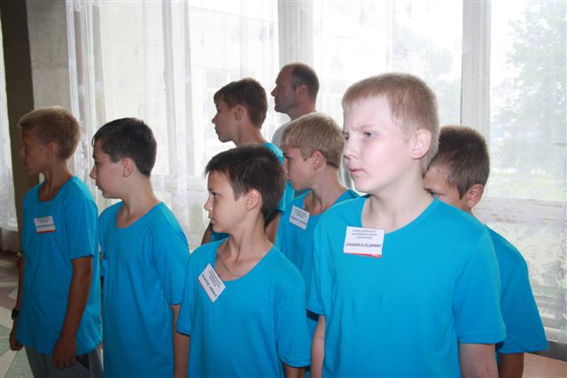 В течение смены 30 подростков будут готовиться к службе в армии, Фото с места события собственное