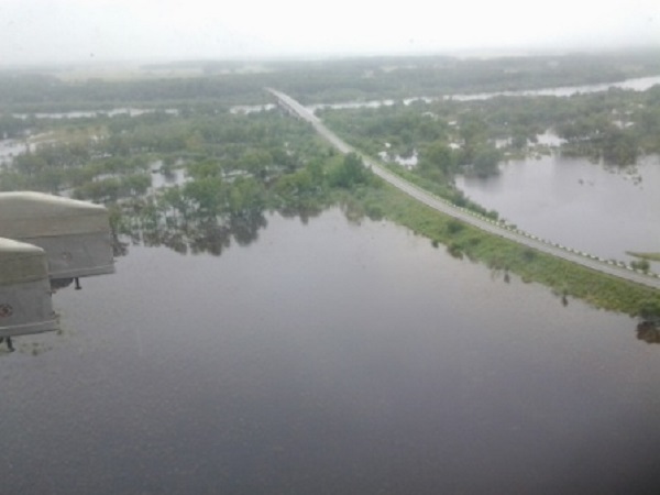 Все в воде, Фото с места события из других источников
