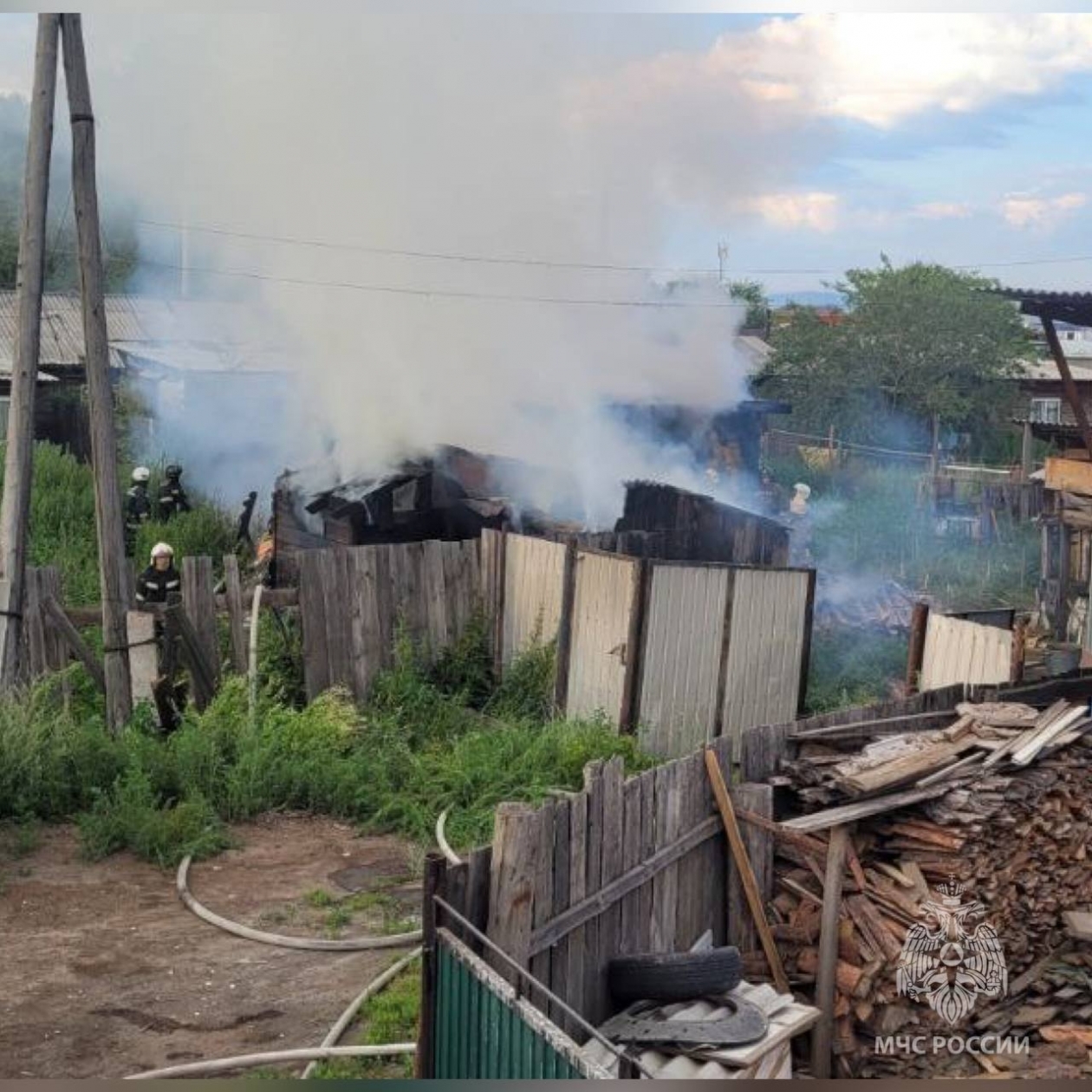Пожар в Малом Куналее Пресс-служба МЧС Бурятии