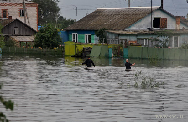 Губернатор ЕАО провел встречи с жителями в затопленных селах, Фото с места события из других источников