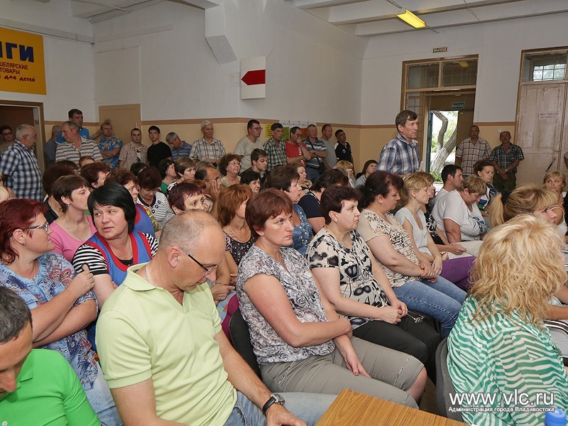 Работники Приморского торгового дома книги поддержали строительство ВКАД, Фото с места события из других источников