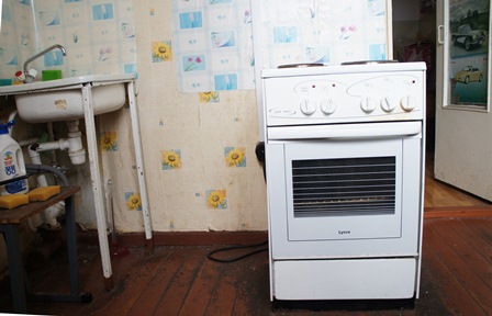 Кухня в общежитии СахГУ, Фото с места события собственное