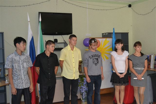 Сбербанк вручил подарки будущим студентам, Фото с места события из других источников