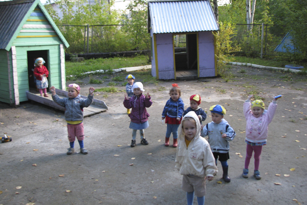 Дом ребенка при ИК-12, детская площадка , Фото с места события из других источников