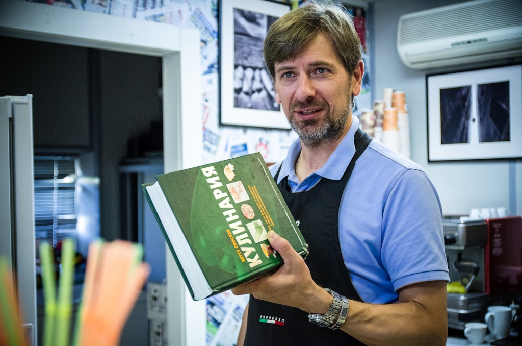 Настольная книга кулинара, Фото с места события собственное