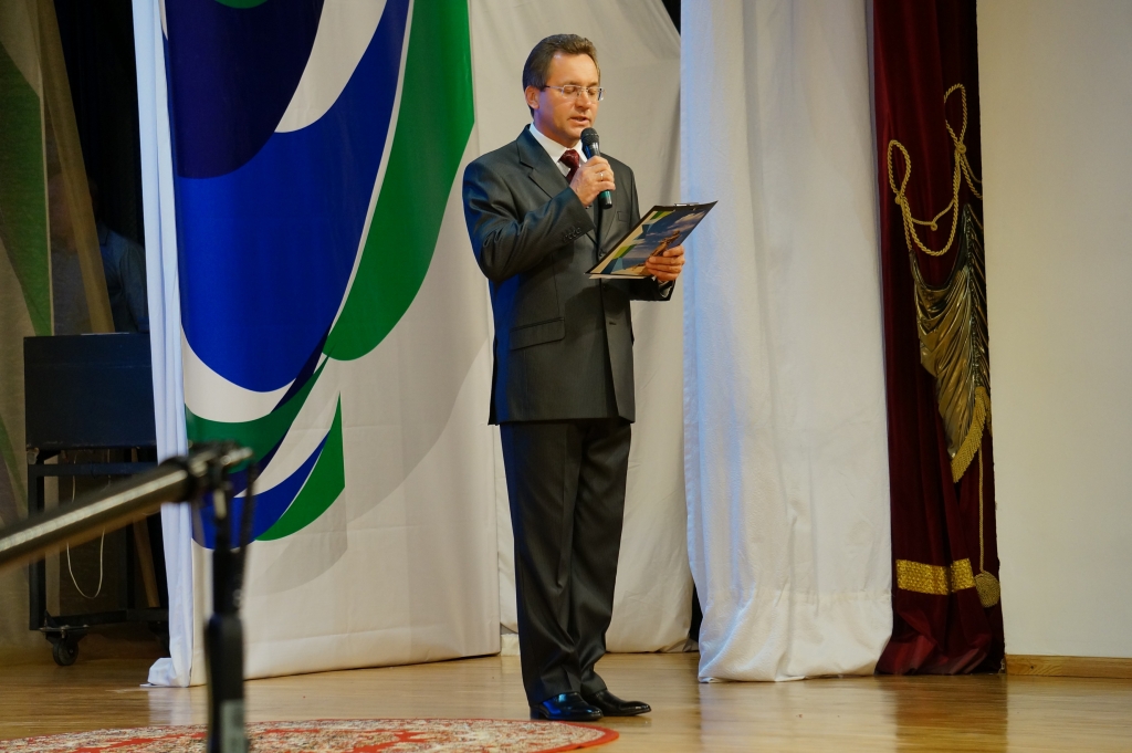 глава комсомольского района хабаровского края. телефон губернатора хабаровского края. евгений волков помощник губернатора хабаровского края фото. обращение к губернатору хабаровского края. телефон губернатора хабаровского края.