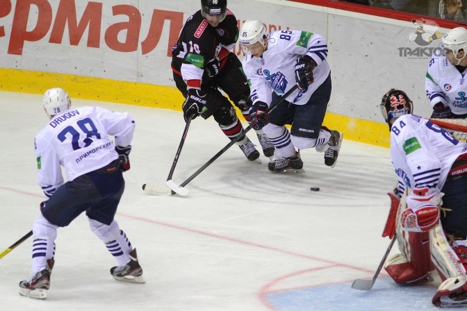 "Адмирал" против "Трактора", Фото с места события из других источников