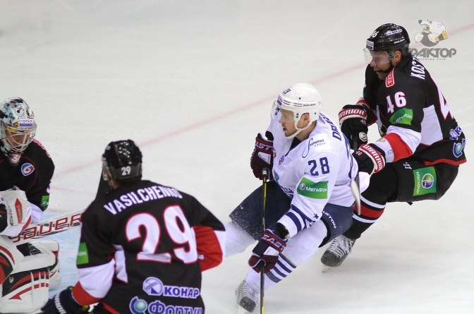 "Адмирал" против "Траткора", Фото с места события из других источников