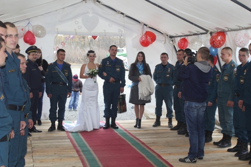 Торжественная церемония, Фото с места события из других источников