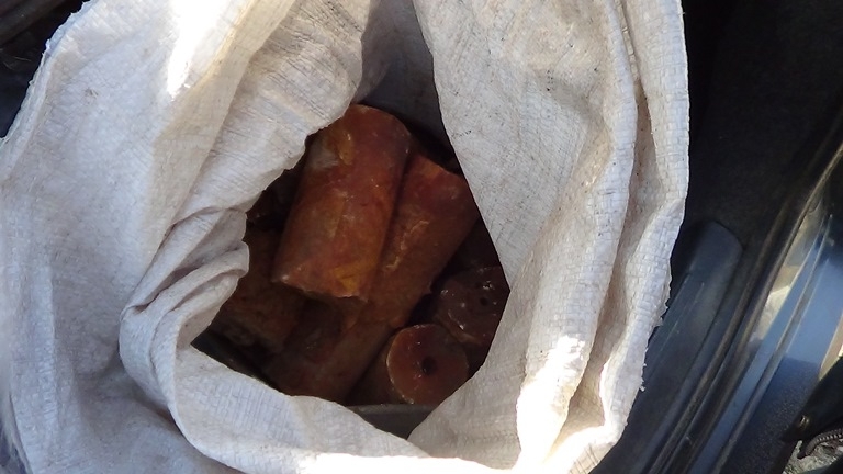 Около 10 кг взрывчатки "продал" полицейским житель Зиминского района Иркутской области, Фото с места события из других источников