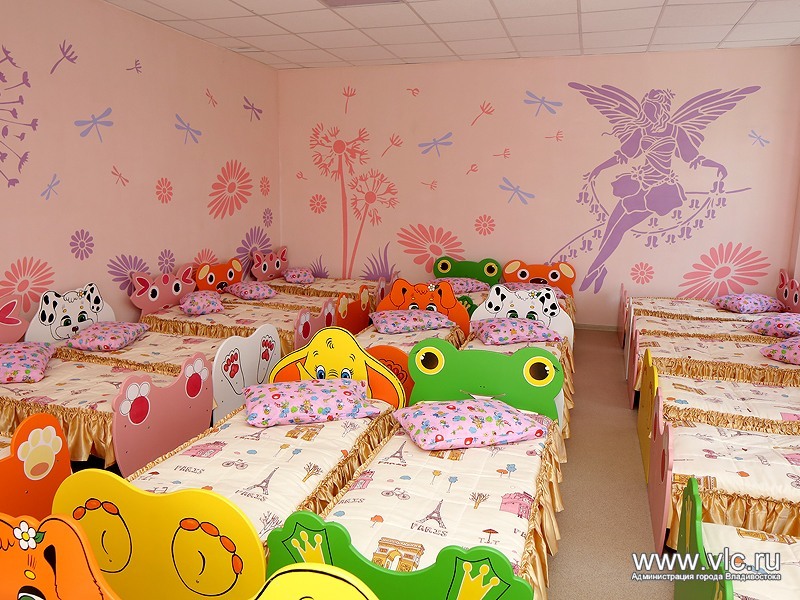 Детские спальни, Фото с места события из других источников