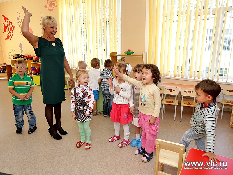 Детский сад 3 фото. Детский сад кораблик Владивосток. Детский сад 3. Три ребенка в детском саду. Детский сад 15 Владивосток.