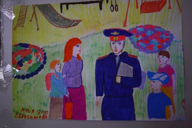 На выставке детского рисунка, Фото с места события собственное