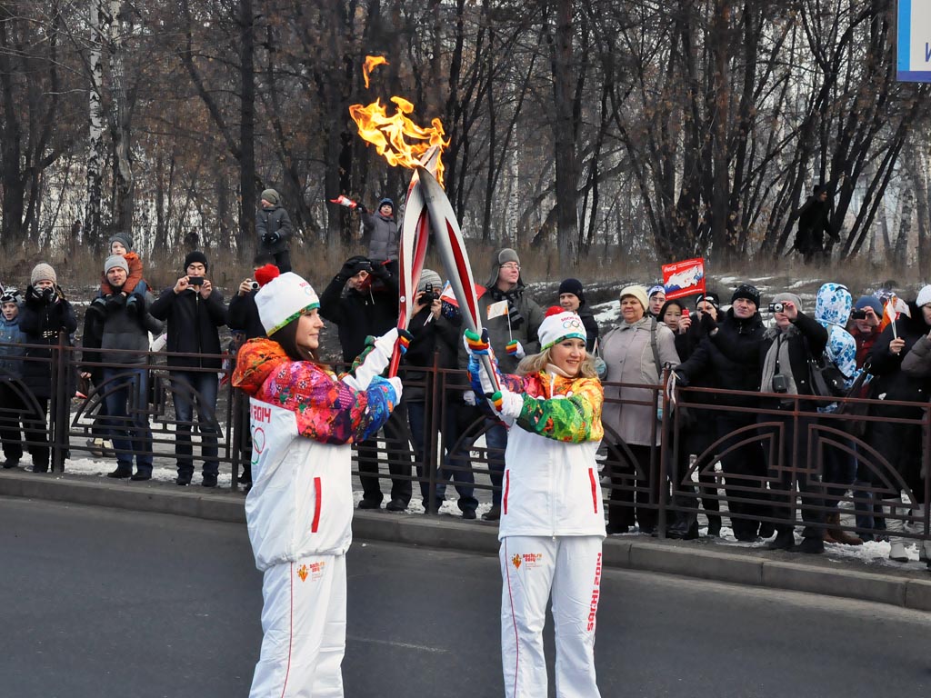 Олимпийские факелы всех олимпиад фото