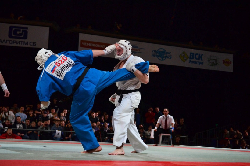 Руслан Келехсаев в поединке, Фото с места события из других источников