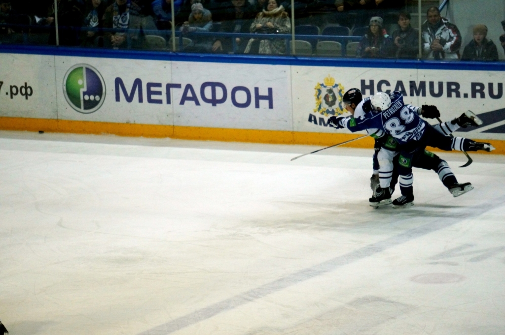 Триллер в Хабаровске закончился волевой победой "Амура" над хорватскими "мишками", Фото с места события собственное