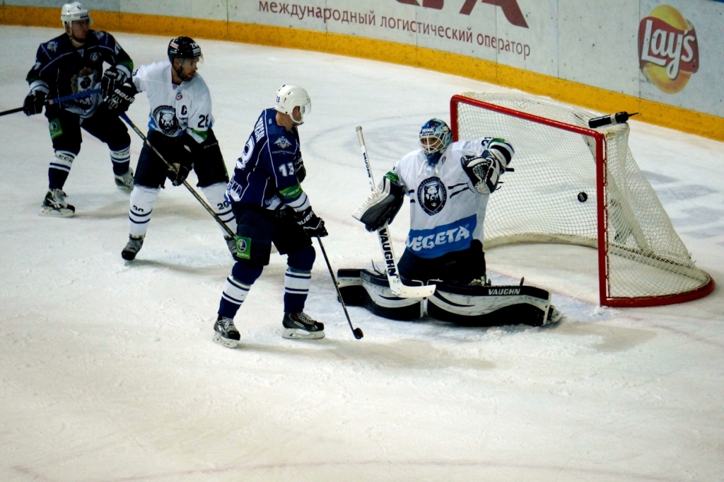 Триллер в Хабаровске закончился волевой победой "Амура" над хорватскими "мишками", Фото с места события собственное