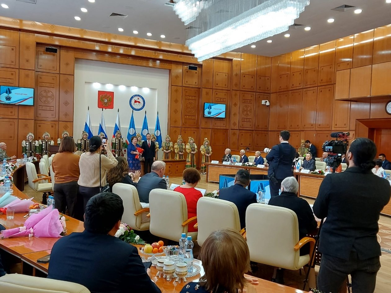 Около 50 якутян получили государственные награды в День республики