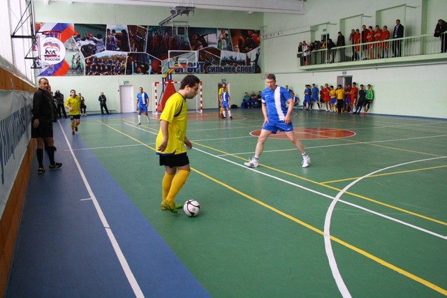 Мэр города сыграл за Беларусь, Фото с места события собственное