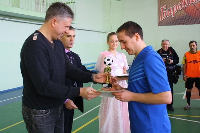 Мэр награждает сборную России, Фото с места события собственное