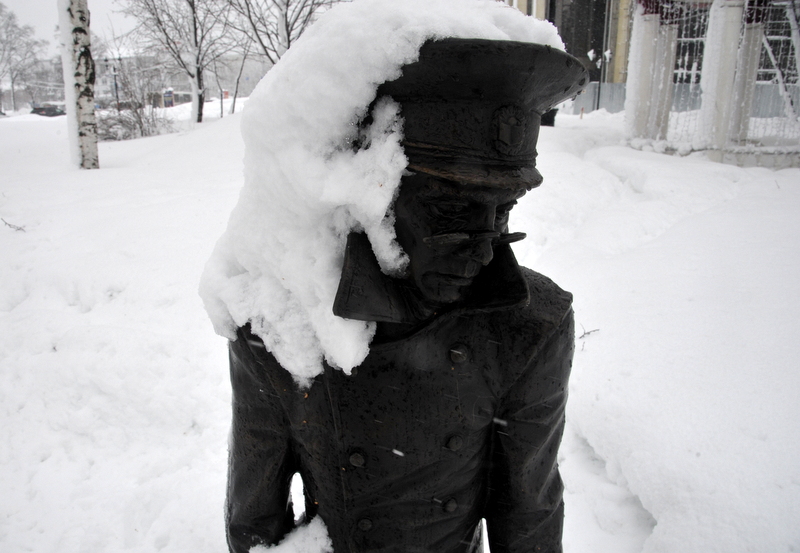 Человек в футляре, Фото с места события собственное