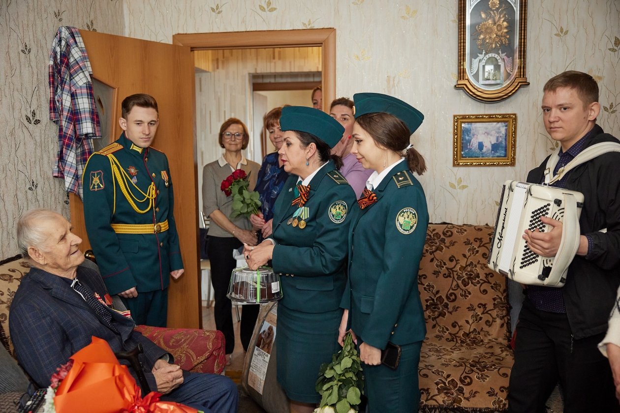 В Южно-Сахалинске дали старт поздравлениям ветеранов с Днем Победы