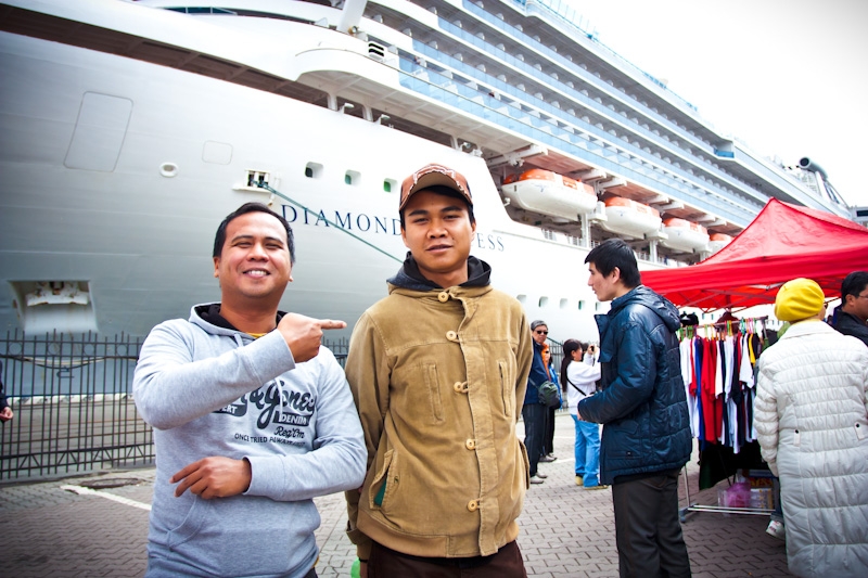 Туристы с Diamond Princess во Владивостоке , Фото с места события собственное