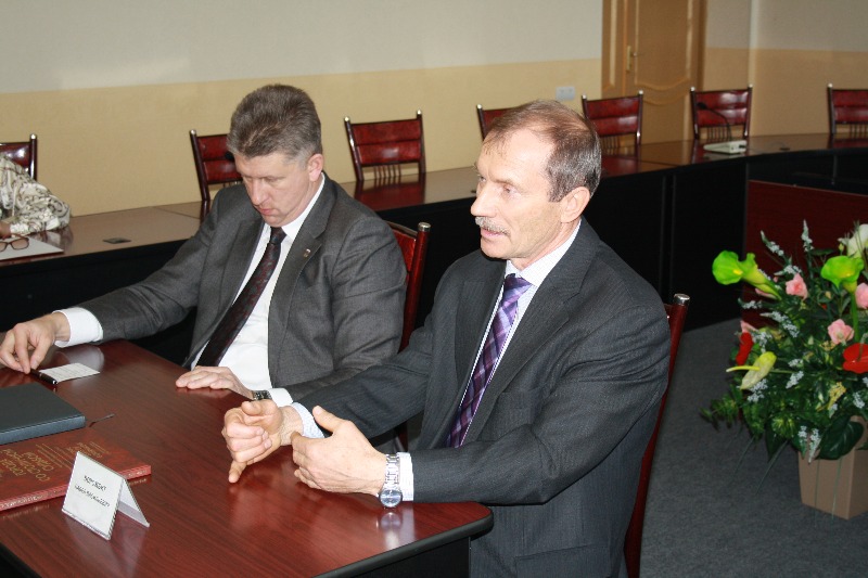 Выступает Павел Ворожбит, Фото с места события собственное