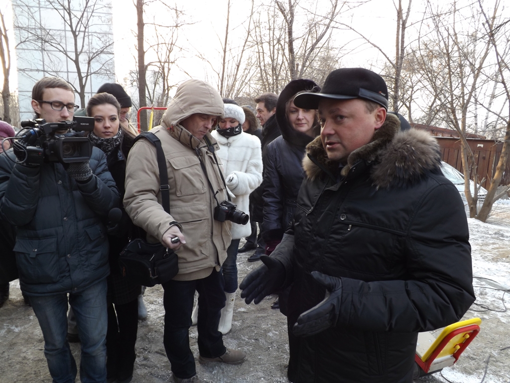 Мэр Владивостока встретился с жителями микрорайона Ольга Кускова, PrimaMedia