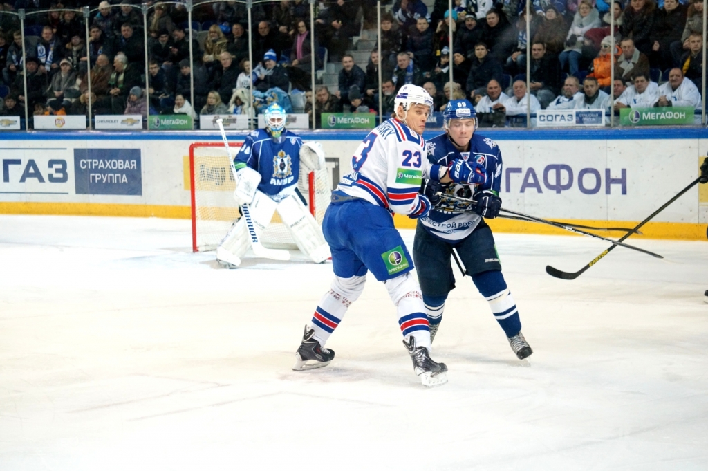 Игровой момент, Фото с места события собственное