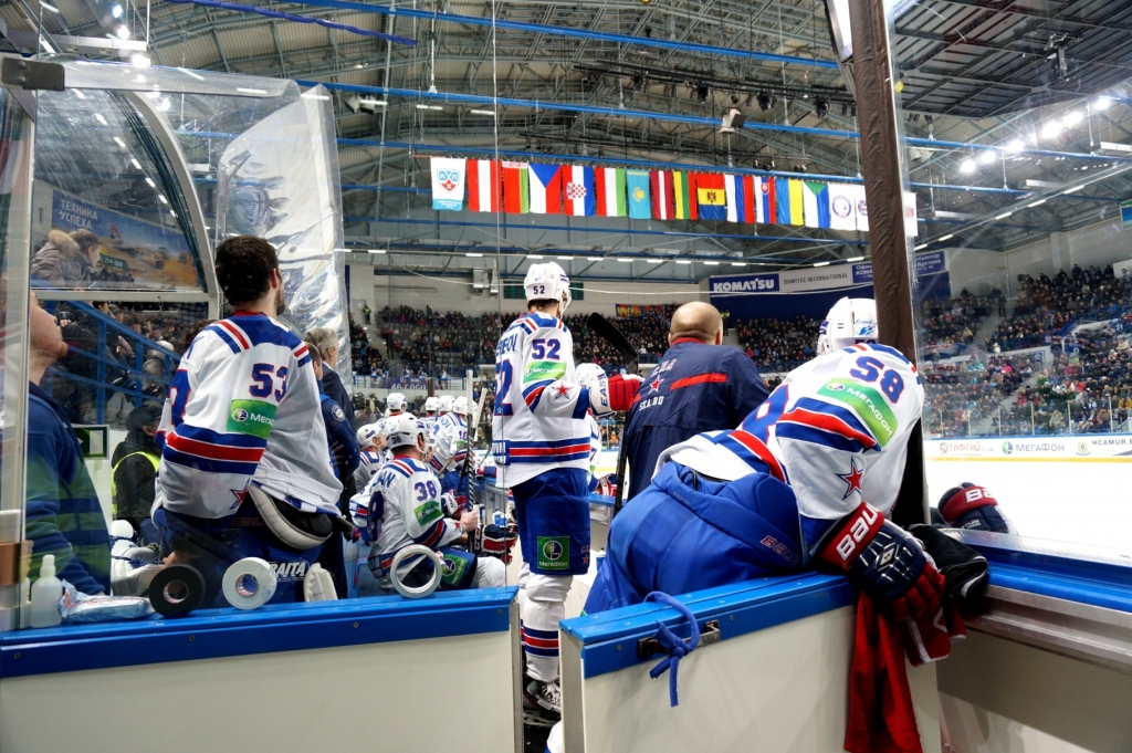 Скамейка армейцев, Фото с места события собственное