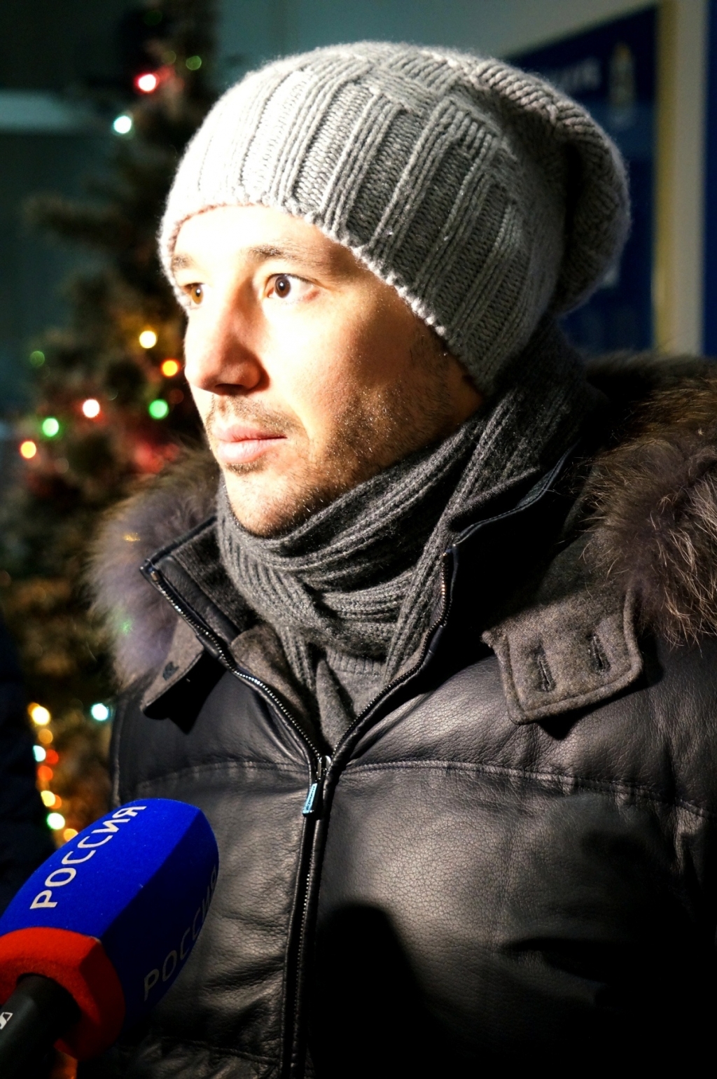 Илья Ковальчук дает послематчевое интервью, Фото с места события собственное