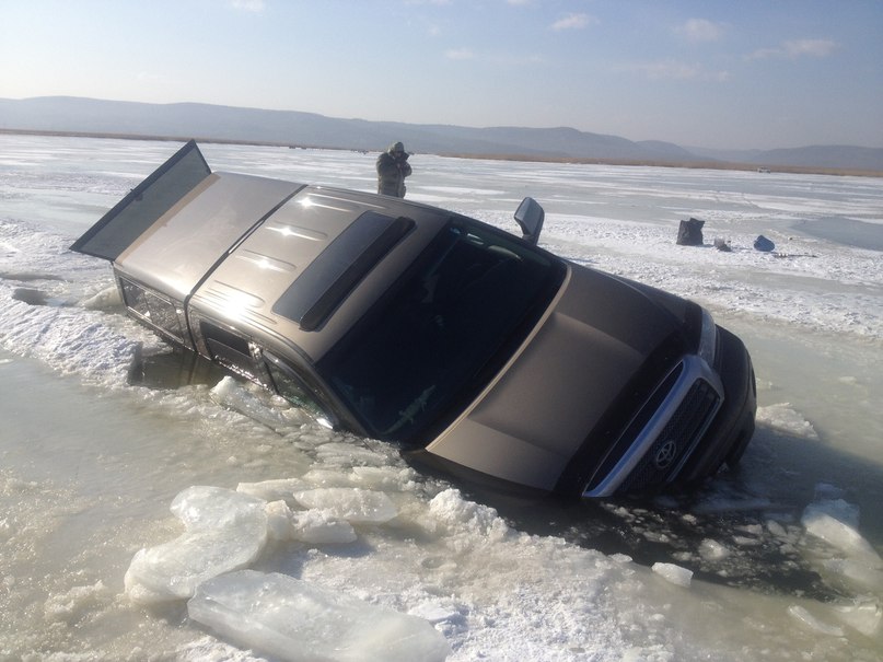 Tundra провалилась под лед Александр Булыгин