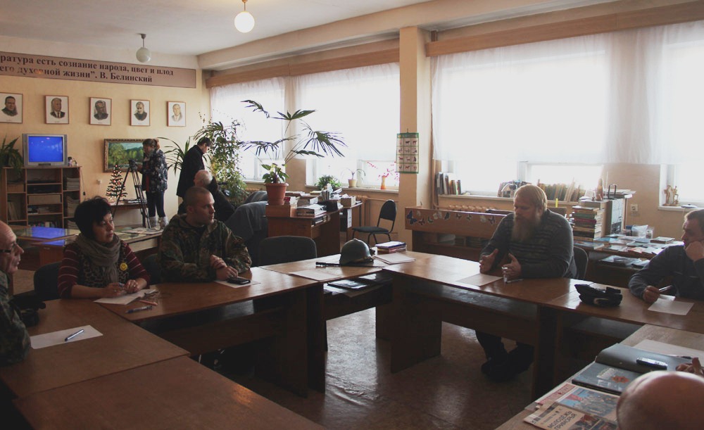 Общее собрание, Фото с места события из других источников