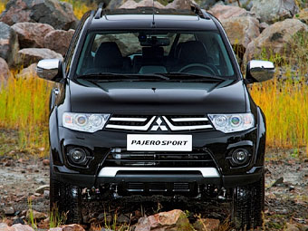 Обновленный Mitsubishi Pajero Sport, Фото с места события из других источников