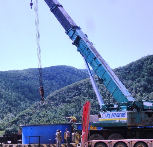 Отгрузка оборудования в порту Пашково летом 2013 года, Фото с места события из других источников