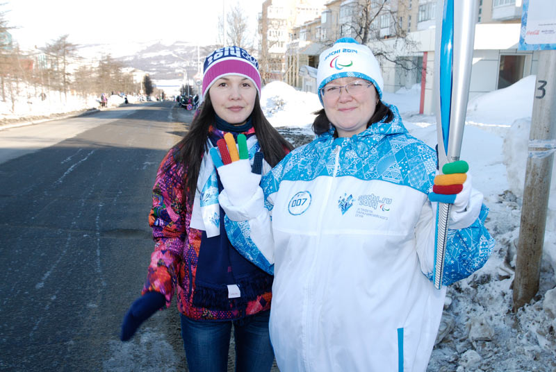 Седьмой факелоносец Татьяна Бахитова, Фото с места события собственное