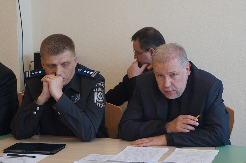 Заместитель министра Сергей Путивкин, Фото с места события собственное