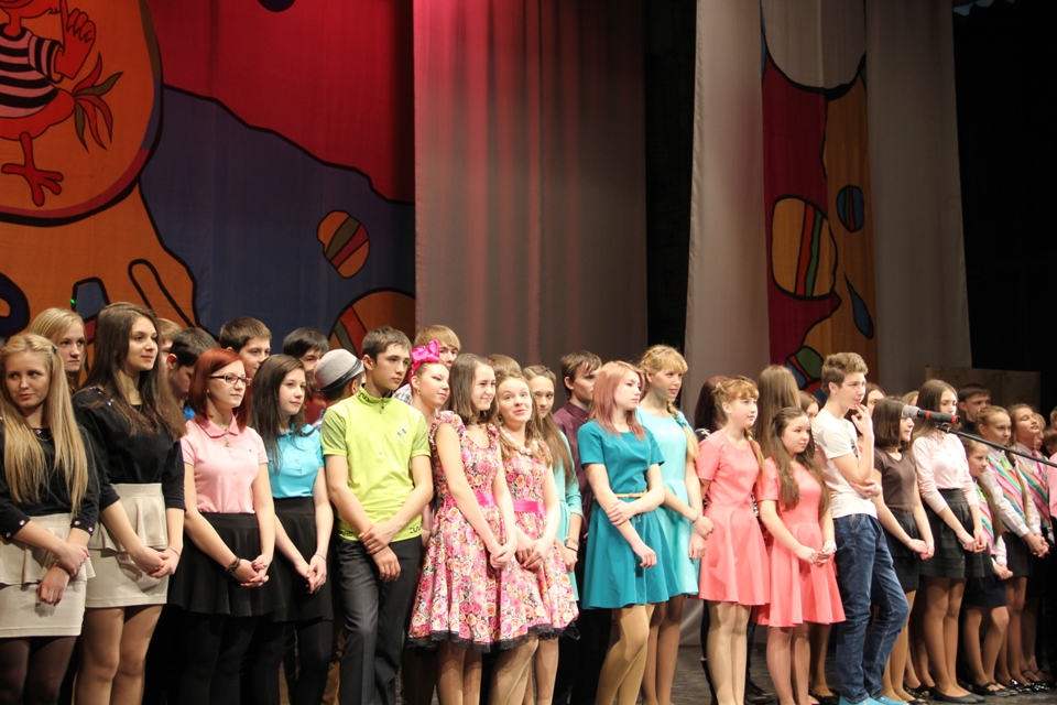 Шесть команд приняли участие в школьной лиге КВН, Фото с места события из других источников