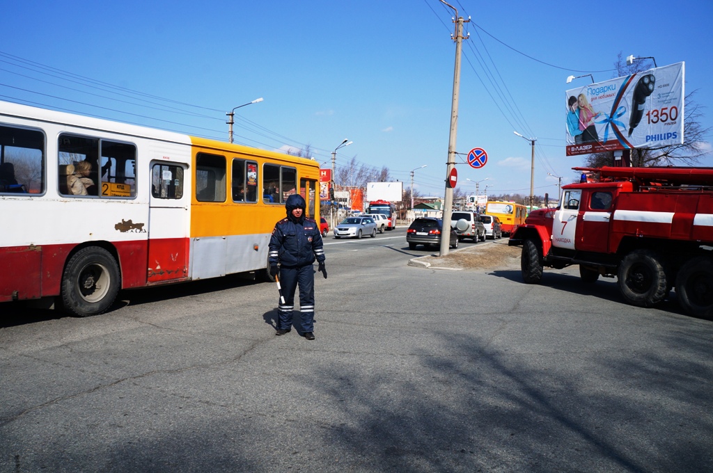 Территория автовокзала в Находке вновь оцеплена службами полиции, Фото с места события собственное